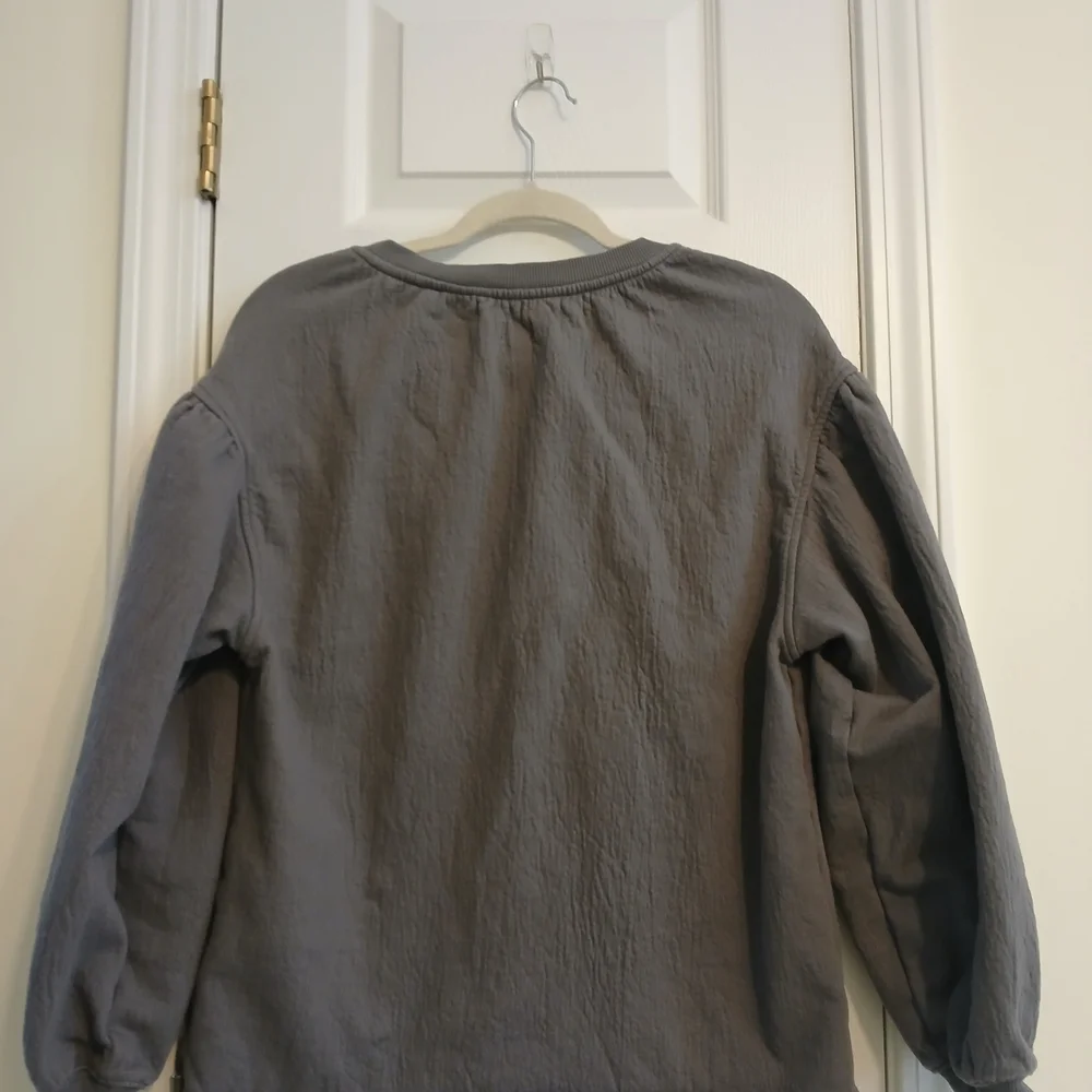 3FOR$12 Aerie Gray LS Boho Top - Picture 5 of 6